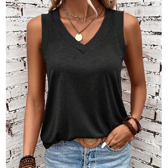 01 Solid Minimalist V neck Tank Top - Picture 4 of 15